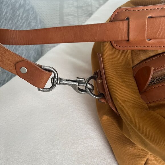 Filson Small Rugged Twill Duffle Bag — Chessie Tan - Picture 5 of 13